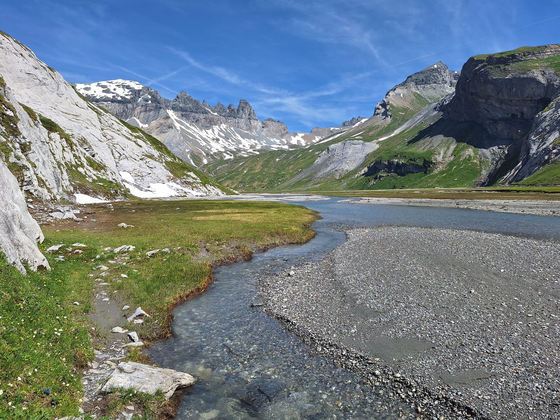 Segnesboden (2067 m) – Am Fuss des Sardona-Massivs – Bild 8